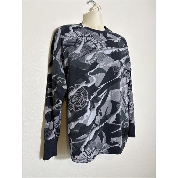 Under Armour Heat Gear Futures Long Sleeve Chinese New Year Shirt Activewear M - Picture 3 of 9